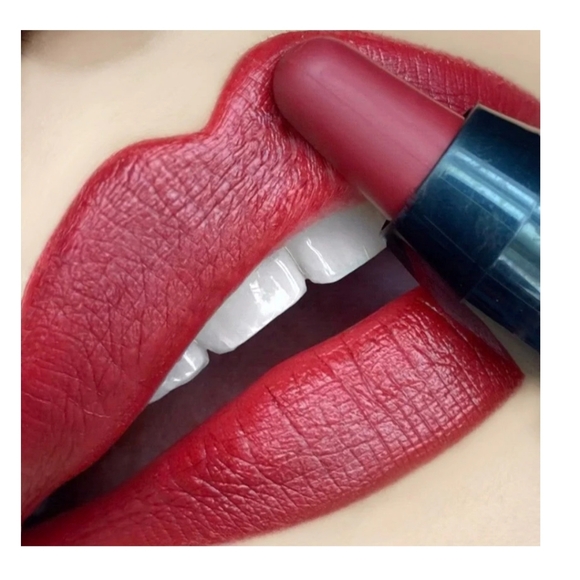 Reina Rebelde Bold Lip Color Stick - Picture 2 of 8